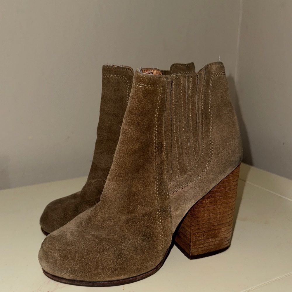Jeffrey Campbell Havana last tan Suede Boots